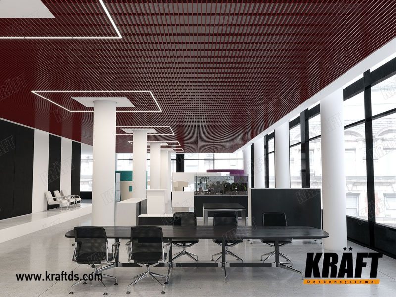 interiér kanceláře mřížkovým červeným podhledem